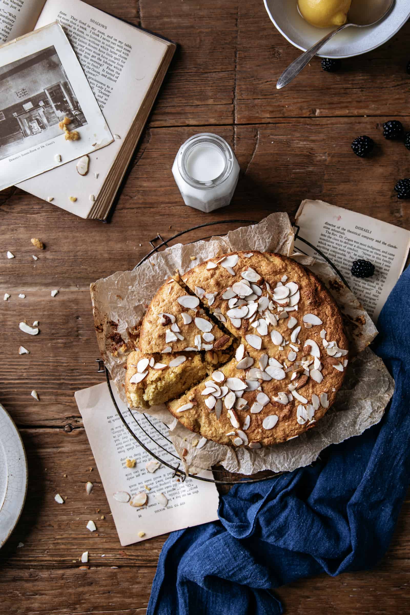 Undusted gluten free lemon cake